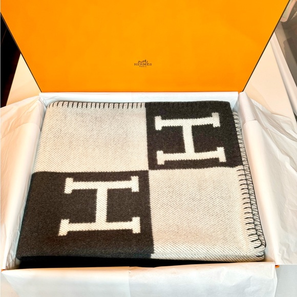 Hermes Avalon Blanket - Picture 2 of 2